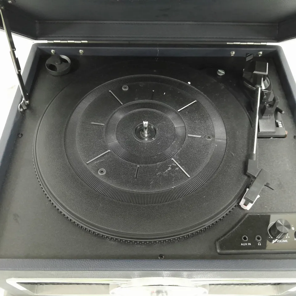 VICTORLA PLAZA 4 IN 1 TURNTABLE - VTA-810B