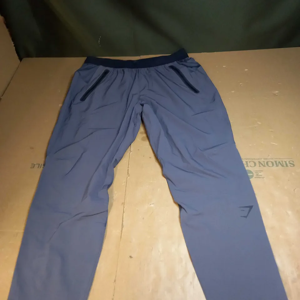 GYMSHARK TRANING PANTS SIZE UNSPECIFIED