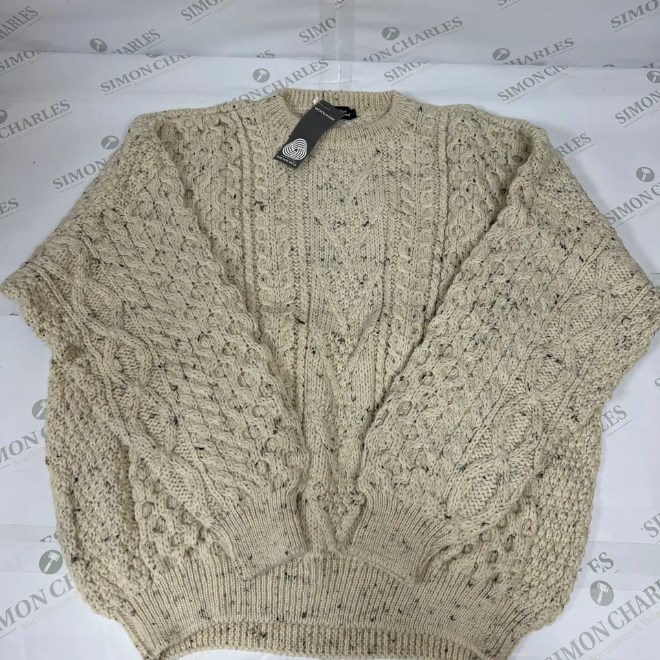 10 AS NEW BAGGED PURE WOOL ROUND NECK CABLE KNIT SWEATSHIRTS IN BEIGE SIZE L