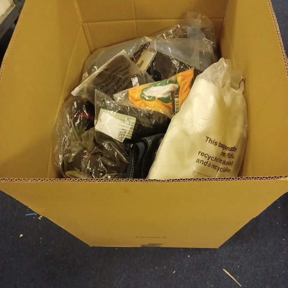 LARGE BOX OF APPROXIMATELY 40 ASSORTED CLOTHING ITEMS TO INCLUDE: ROMAN, ASOS & M&S IN VARIOUS COLOURS & SIZES 