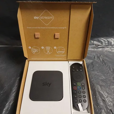 SKY STREAM SET-TOP BOX WITH REMOTE – BOXED