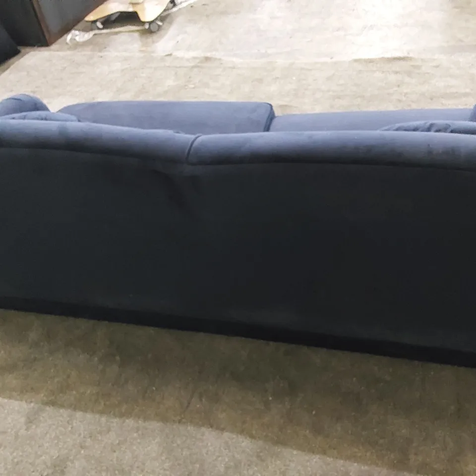 DESIGNER LARGE UPHOLSTERED FABRIC NAVY SOFA WITH SCATTER CUSHIONS 