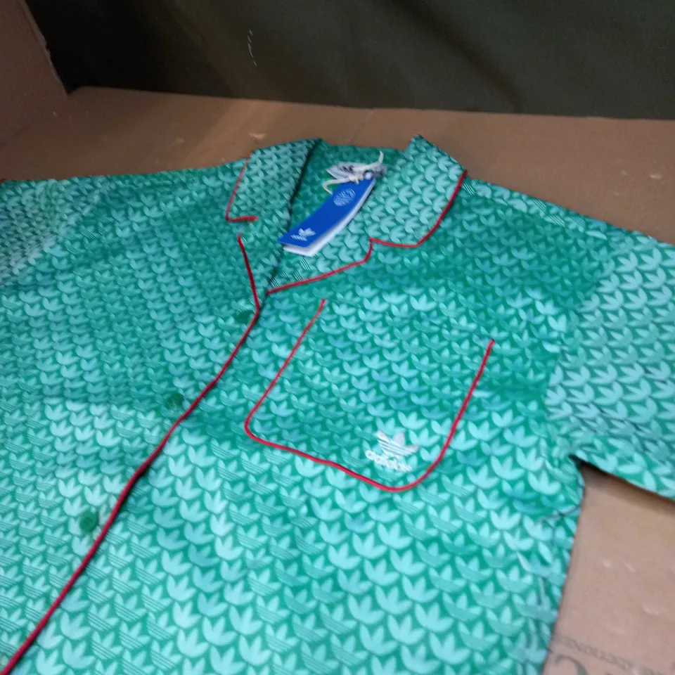 ADIDAS ORIGINAL BUTTON SHIRT SIZE M