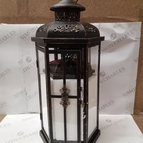 BOXED TABLETOP/CENTREPIECE LANTERN 