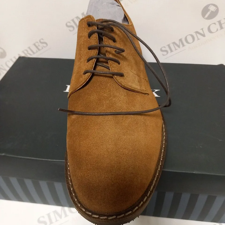 BOXED HOWICK DERBY SHOE SN10 TAN SUEDE SIZE 9