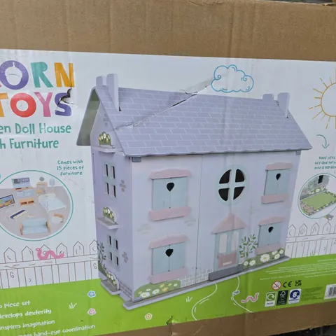 BOXED ACORN WOODEN DOLLHOUSE WITH FURNITURE