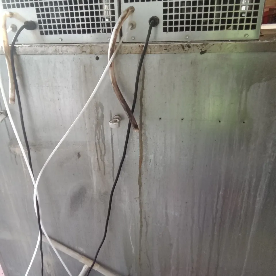 COMMERCIAL FOLLETT ICE MAKER WITH VENTILATION 