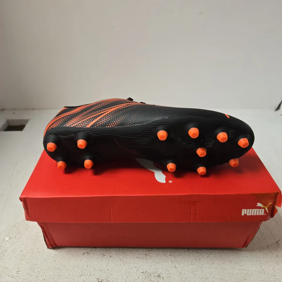 PUMA ATTACANTO FG/AG FOOTBALL BOOTS – UK 9 – BLACK/ORANGE