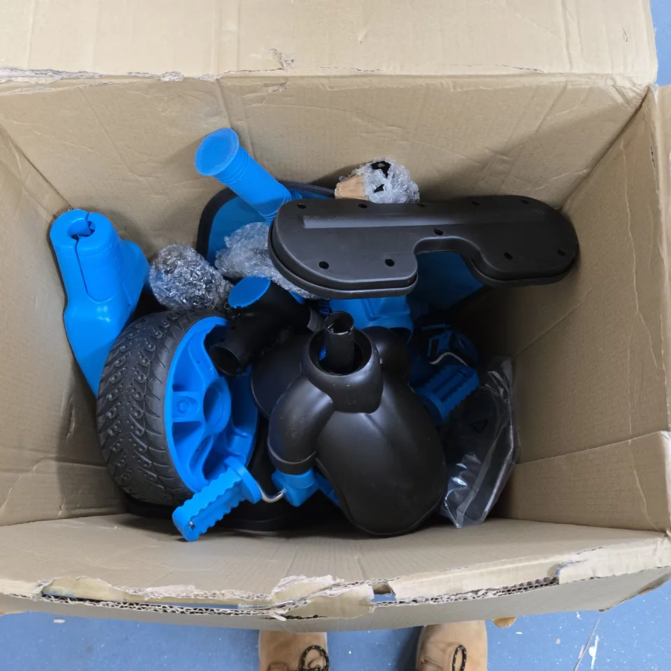 LITTLE TIKES 4 IN 1 DELUXE EDITION PUSH TRIKE RRP £109.99