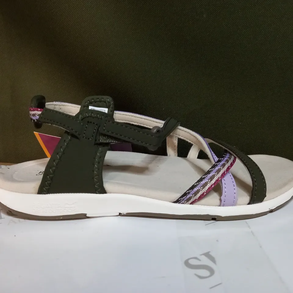 REGATTA LADY ROMA SANDALS SIZE 5