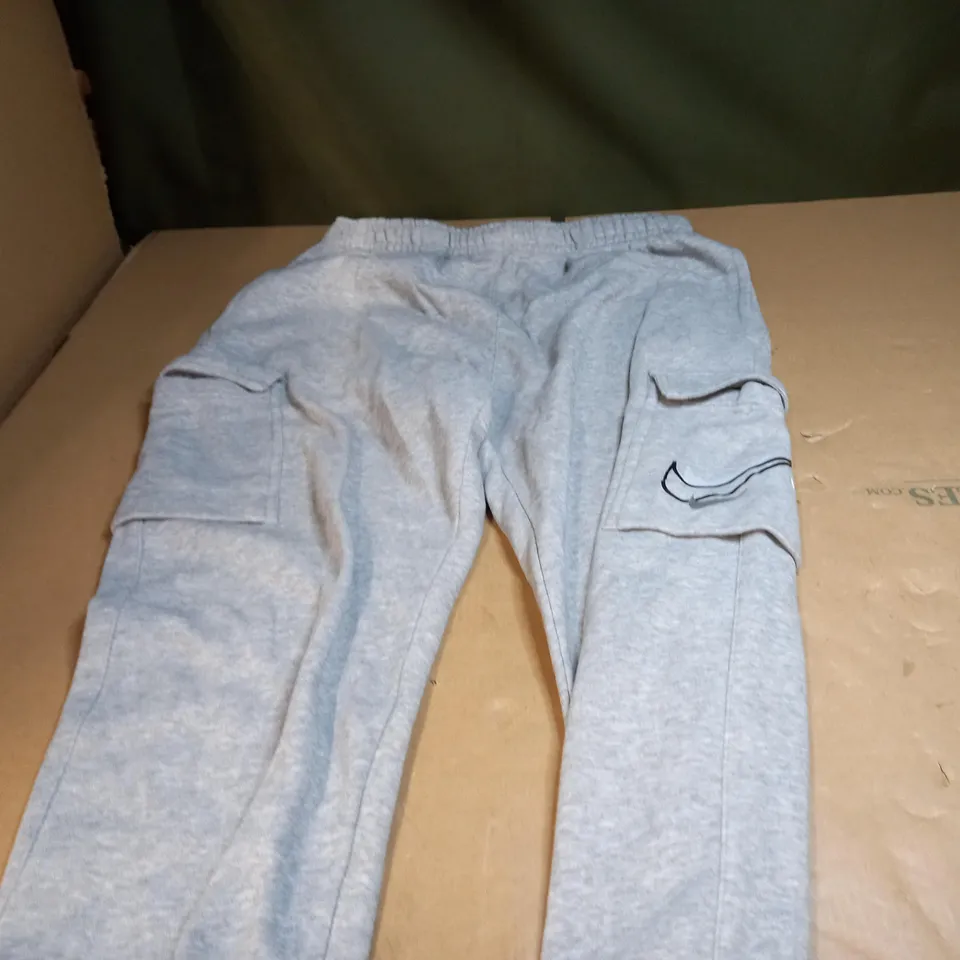 PAIR OF NIKE JOGGERS L