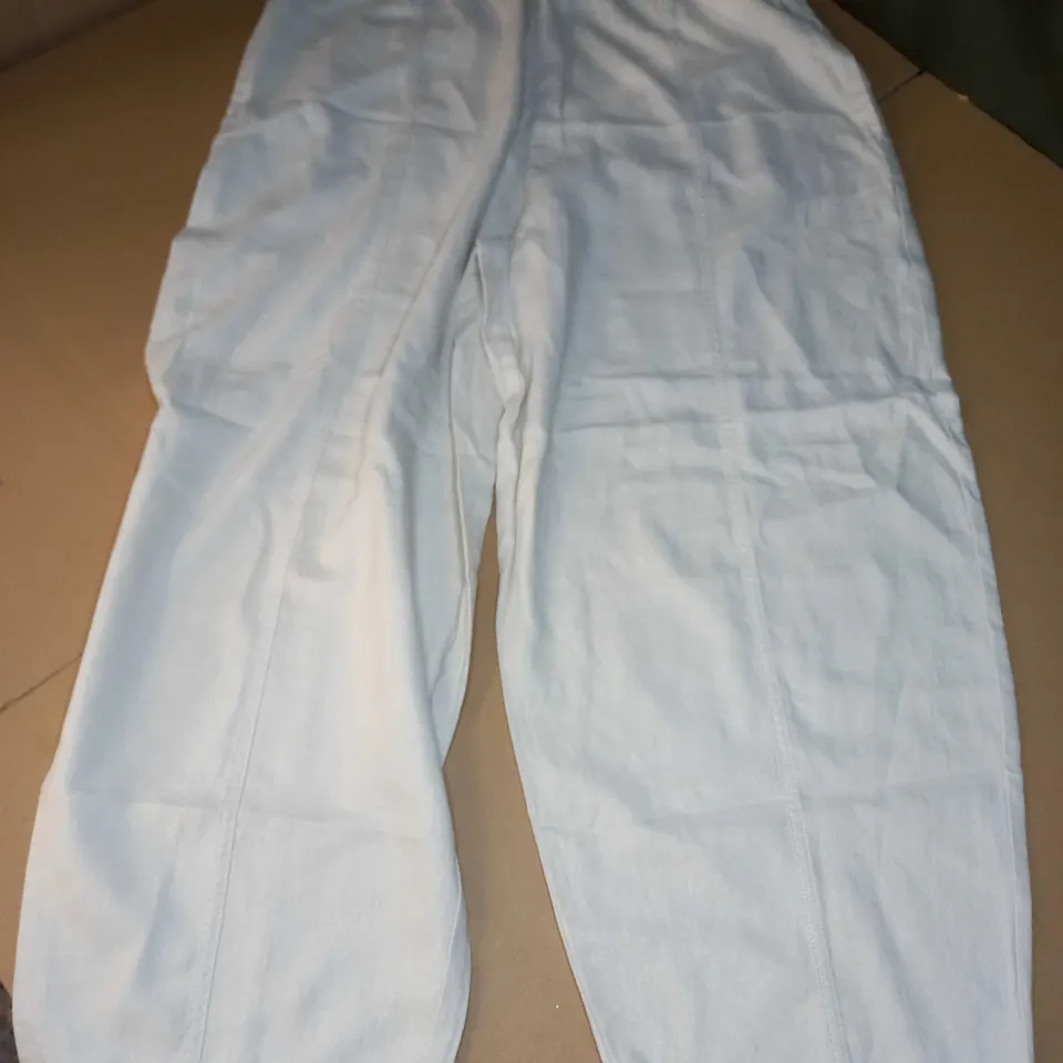 ZARA WIDE LEG STRETCH WAIST PANTS IN CREAM - LARGE