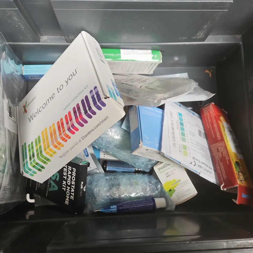 TOTE OF APPROXIMATELY 20 ASSORTED HEALTHCARE PRODUCTS TO INCLUDE PREGNANCY TESTS - REVIVE SLEEP PATCHES AND CARBOMER 0.2% EYE GEL