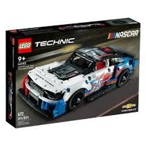 BOXED LEGO TECHNIC NASCAR NEXT GEN CHEVROLET CAMARO 42153