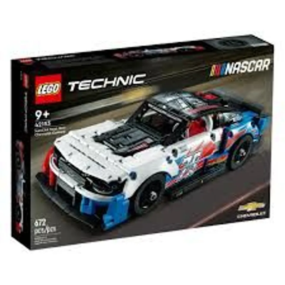 BOXED LEGO TECHNIC NASCAR NEXT GEN CHEVROLET CAMARO 42153