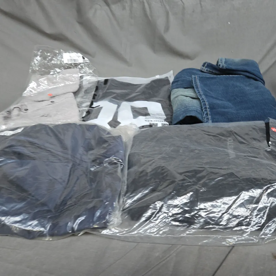 LARGE BOX OF ASSORTED CLOTHING ITEMS IN ASSORTED COLOUR, SIZES AND STYLES