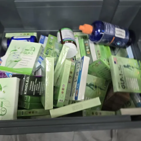 APPROX 10 ASSORTED VITAMIN AND DIETARY SUPPLEMENTS