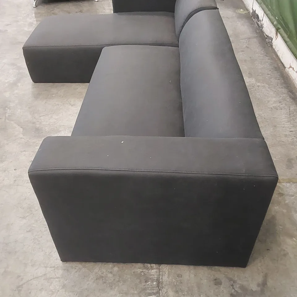 DESIGNER CLARKSON FABRIC CHAISE SOFA - BLACK