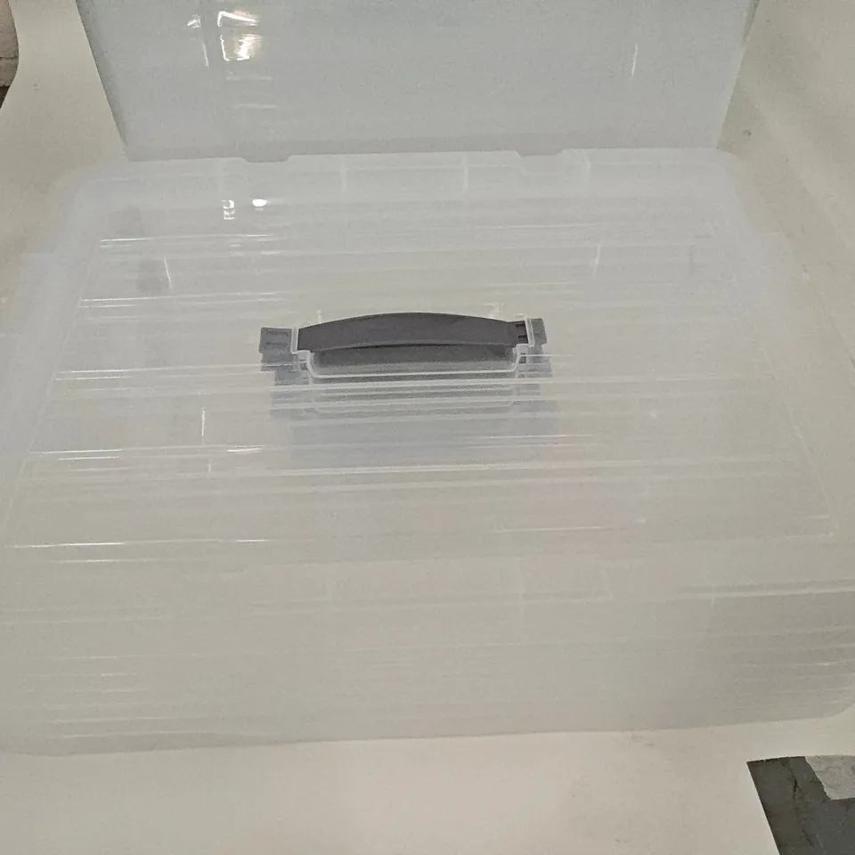 LOT OF 7 50L CLEAR PLASTIC STORAGE BOXES WITH LIDS