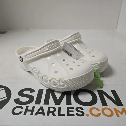 CROCS BAYA WHITE M5 W6 UNBOXED