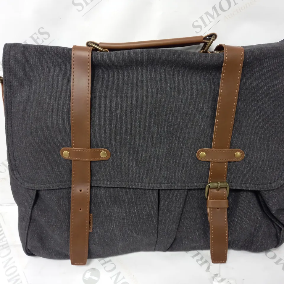 SATCHEL CARRY ALONG BAG IN DARK GREY/BROWN