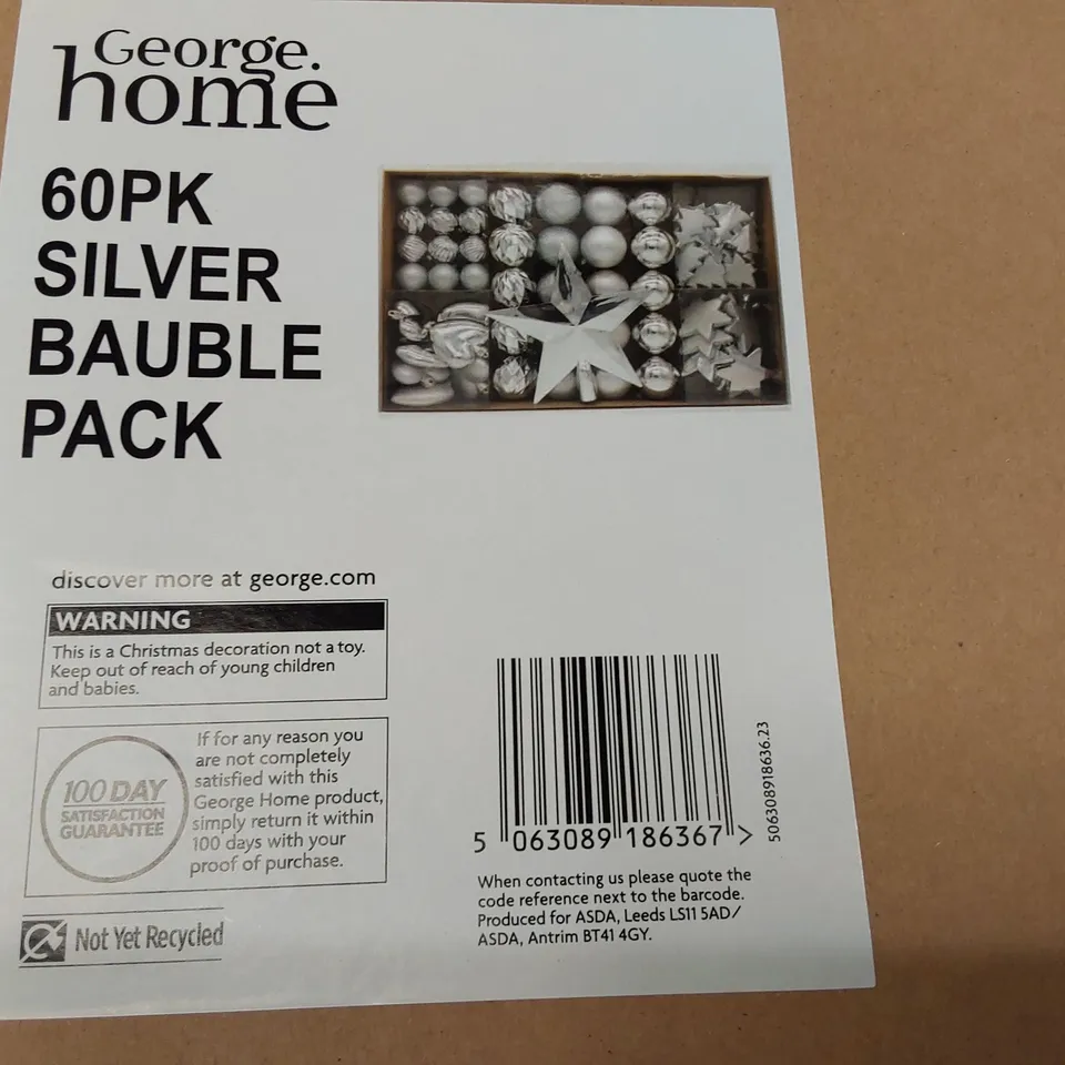 BOX OF APPROXIMATELY 4X 60PCS SILVER BAUBLES SETS (1 BOX)