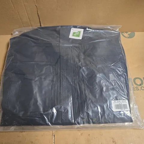 BOX OF APPROXIMATELY 10 ADULT HEAVY-DUTY NAVY GILETS - SIZES M