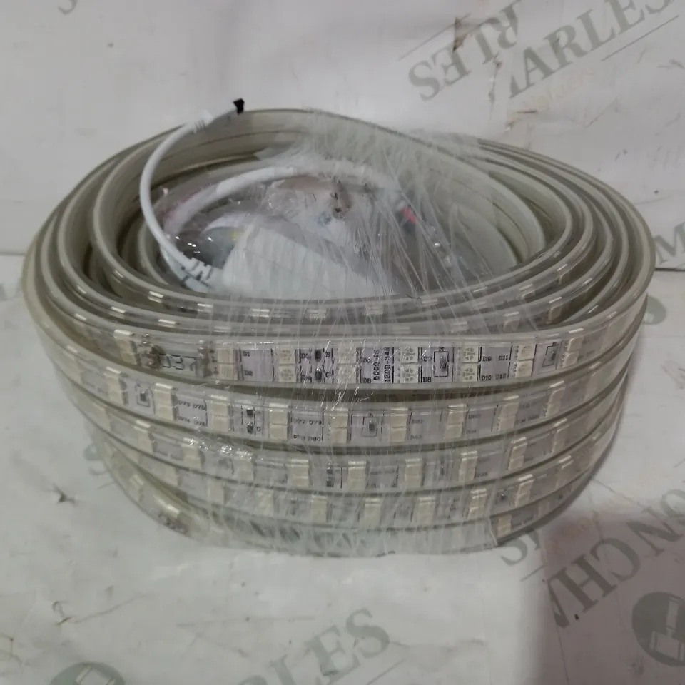 LED LIGHT STRIP W. CONTROLLER