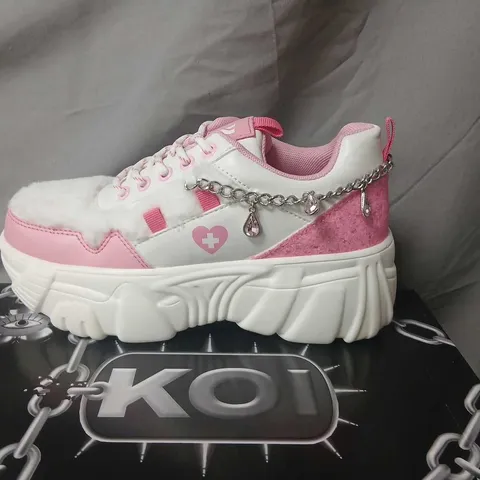 KOI KAWAII CRYPTID CHAIN TRAINERS - WHITE, UK5 