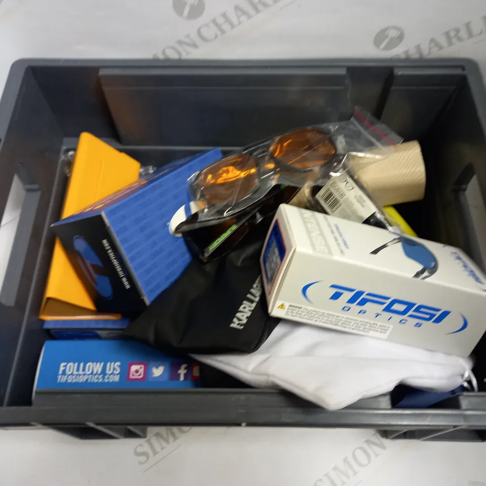 LOT OF 14 PAIRS OF GLASSES AND SUNGLASSES TO INCLUDE SUPERDRY, TIFOSI OPTICS, WS UK, ETC