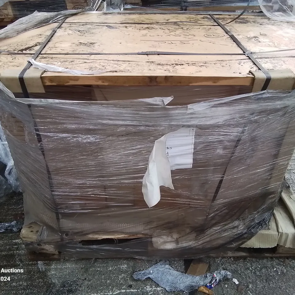 PALLET OF LARGE QUANTITY OF KITCHENS/BEDROOM REPLACEMENT CABINET DOOR/DRAWER/END PANELS IN ASSORTED SIZES