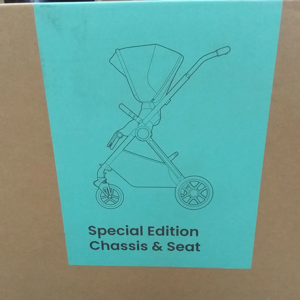 BOXED SILVER CROSS SPECIAL EDITION REEF 2 STROLLER - FRAPPE (1 BOX)