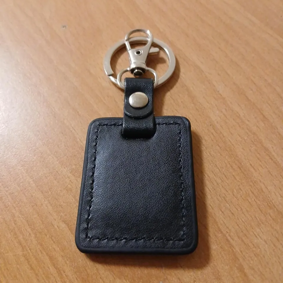 ANTHONY JAMES KEY RING – LEATHER BLACK SQUARE FOB (AJA001)