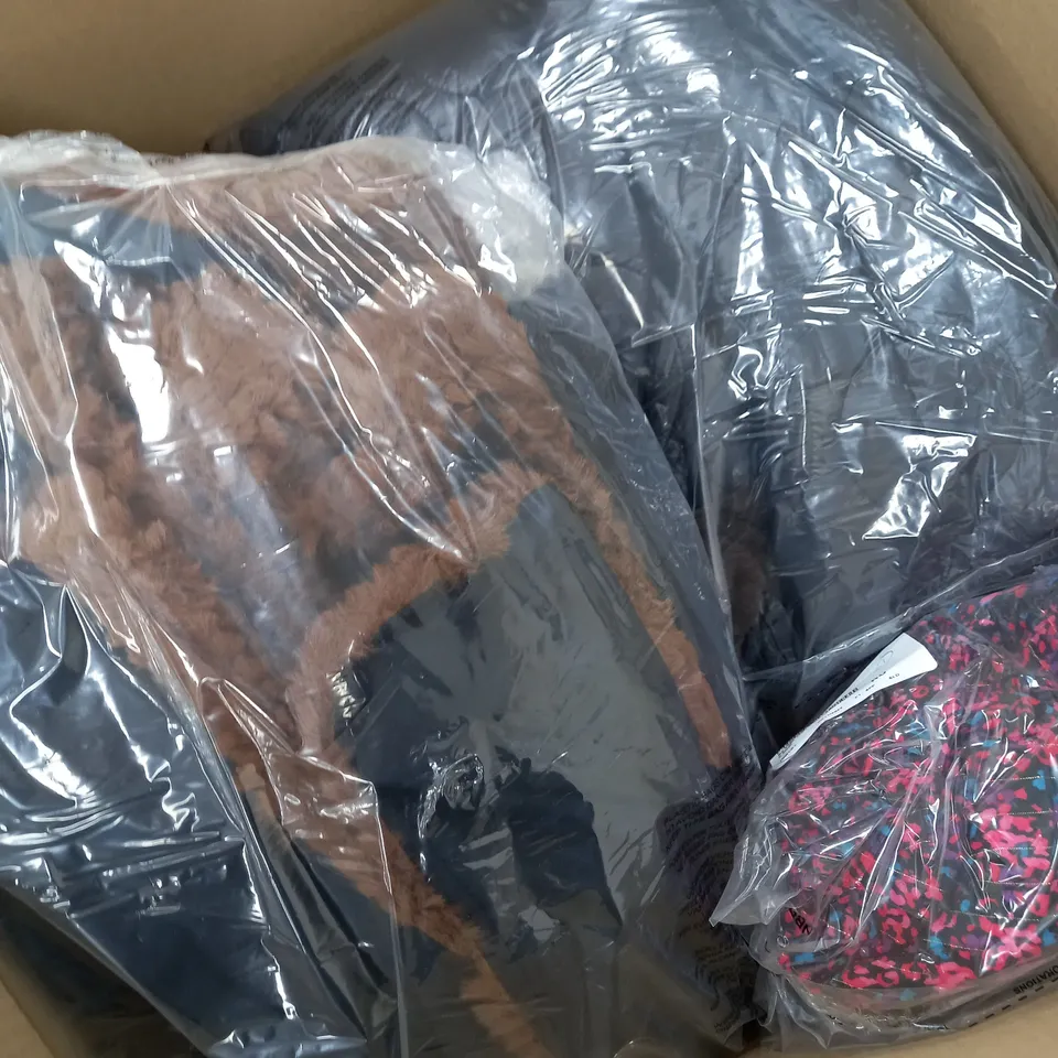 BOX OF APPROXIMATELY 10 ITEMS OF CLOTHING TO INCLUDE WINTER COAT, MIRACLESUIT, TOPS ETC