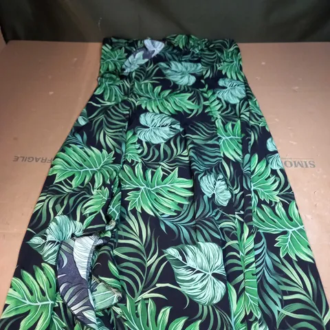 PLUS TROPICAL PRINT STRAPPY SPLIT MAXI DRESS SIZE 16