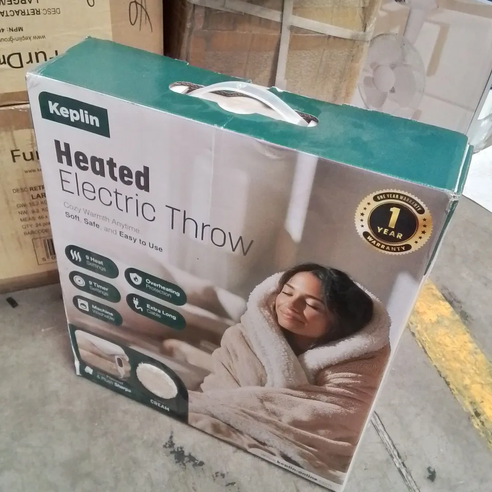 BOXED KEPLIN HEATED ELECTRIC THROW CREAM