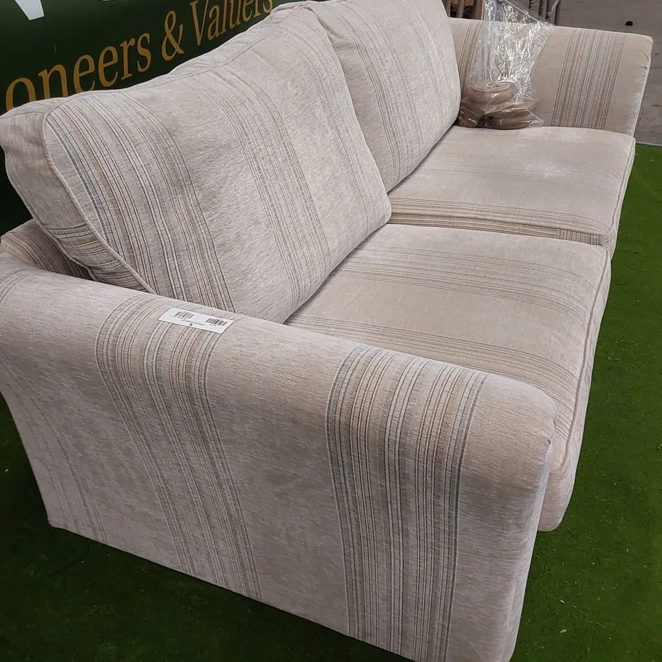 DESIGNER FABRIC UPHOLSTERED TRADITIONAL 3-SEATER SOFA