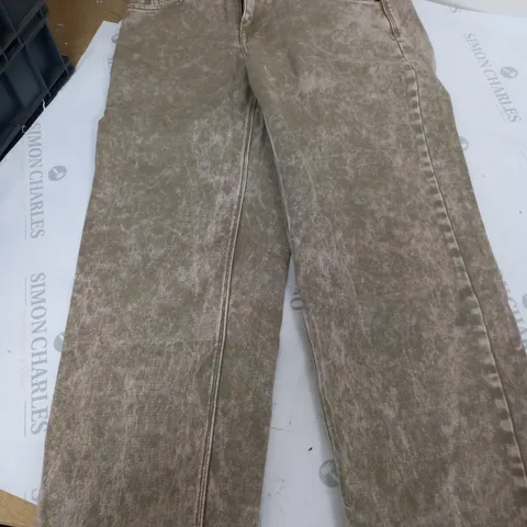 VOLCOM MODOWN TAPERED JEANS IN DESERT SAND - SIZE 30