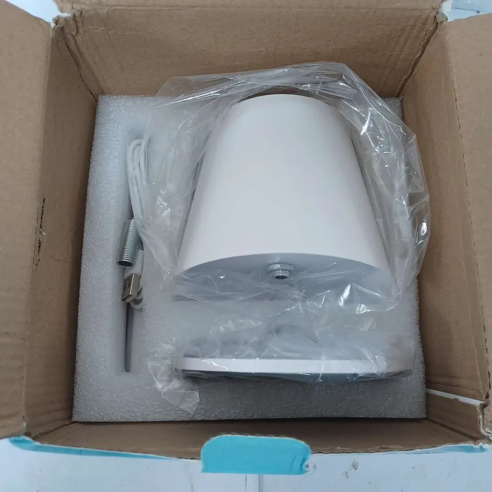 BOXED MOVABLE RECHARGEABLE TABLE LAMP