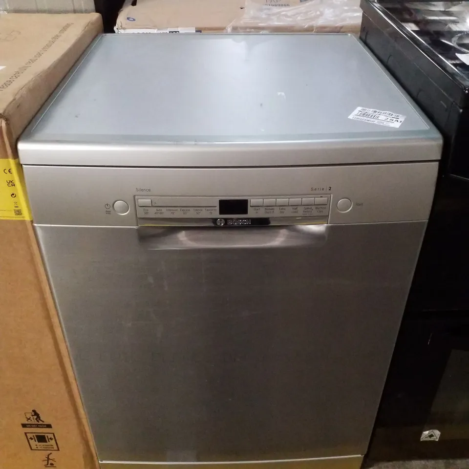 BOSCH SERIES 2 SMS2HVI67G FULL-SIZE WIFI-ENABLED DISHWASHER - STAINLESS STEEL