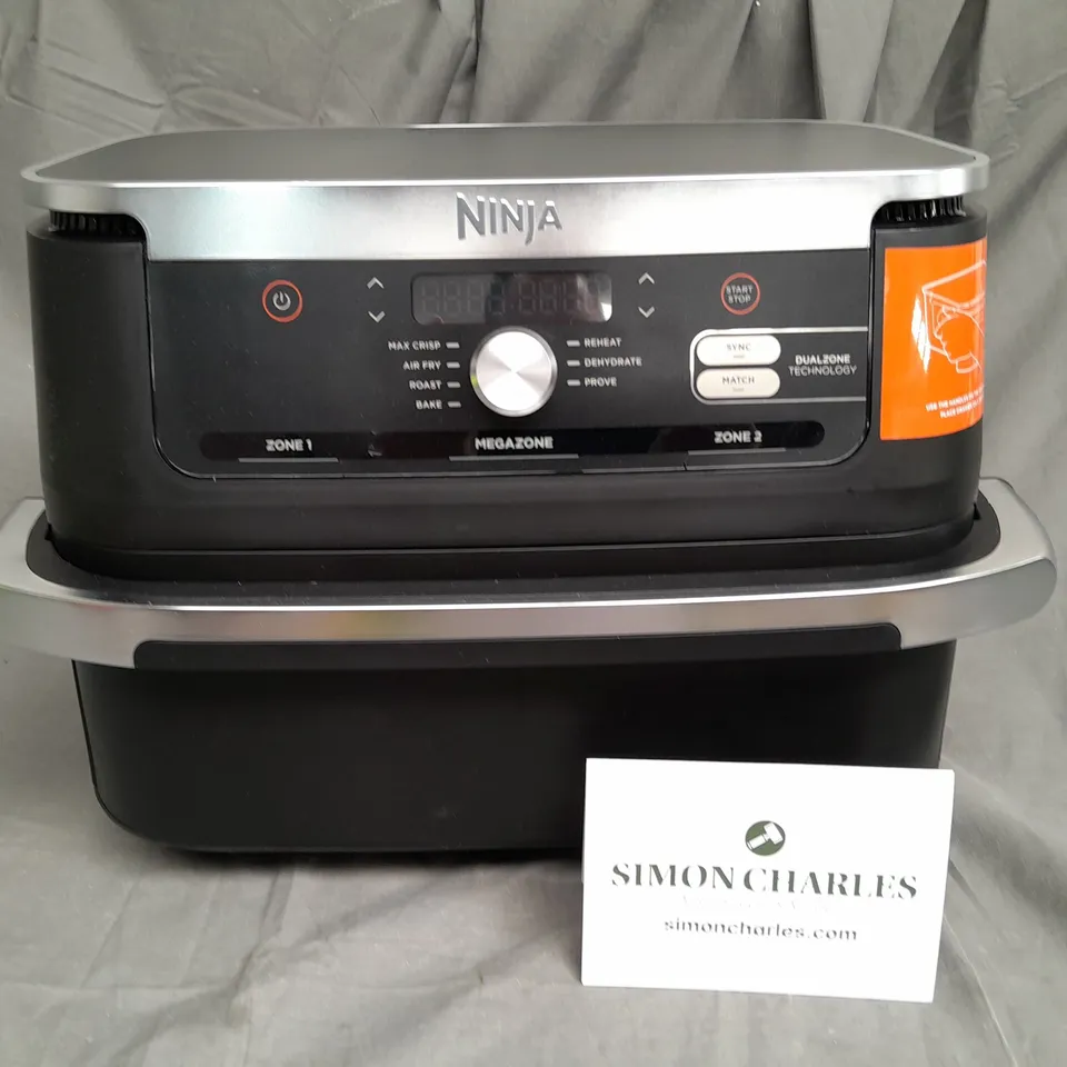 NINJA10.4L FOODI FLEXDRAWER DUAL AIR FRYER IN BLACK AF500UK