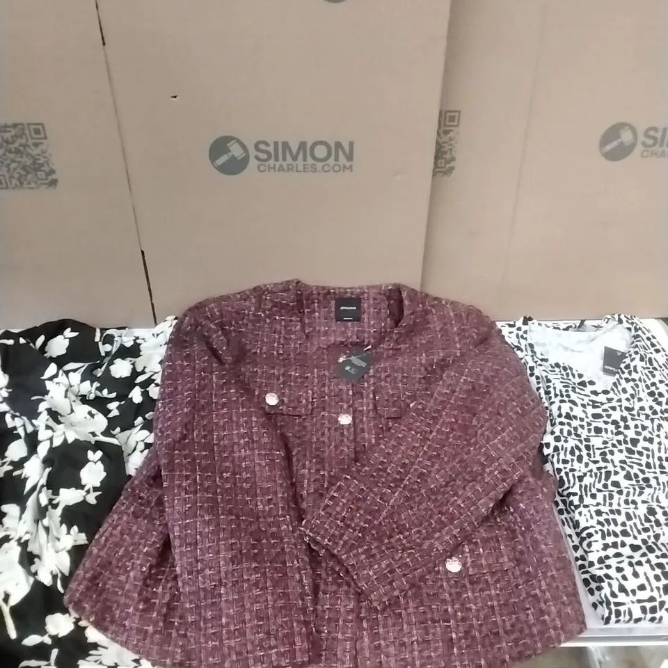 A PALLET TO CONTAIN APPROXIMATELY 90 BRAND NEW DESIGNER WOMEN'S CLOTHES WHICH INCLUDE; JD WILLIAMS JACKETS, DRESSES, TOPS ETC
