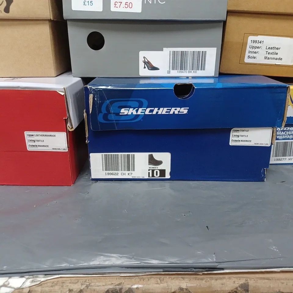 8 BOXED PAIRS OF SHOES IN VARIOUS SIZES BY SKETCHERS, RIEKER, ADESSO, BONOVA, AND VIONIC