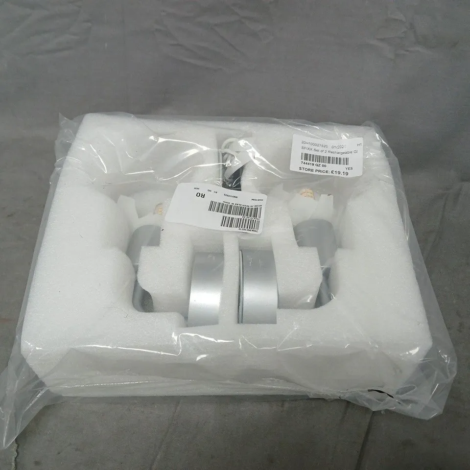 SFIXX SET OF TWO RECHARGEABLE GLASS WALL LIGHTS WITH REMOTE
