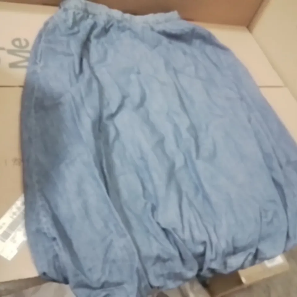 BOXED BRAND NEW APPROXIMATELY 12 SIMPLY BE DENIM SKIRT BLUE SIZE 14