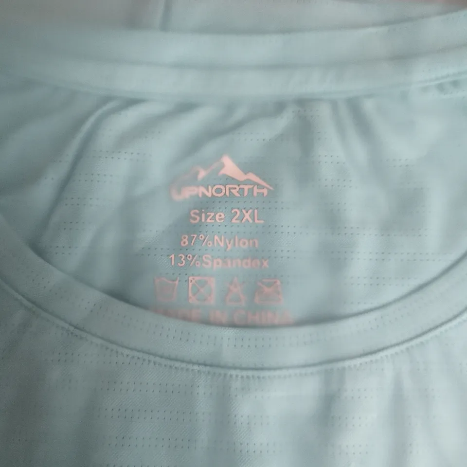 UP NORTH T‑SHIRT – SIZE 2XL – LIGHT BLUE