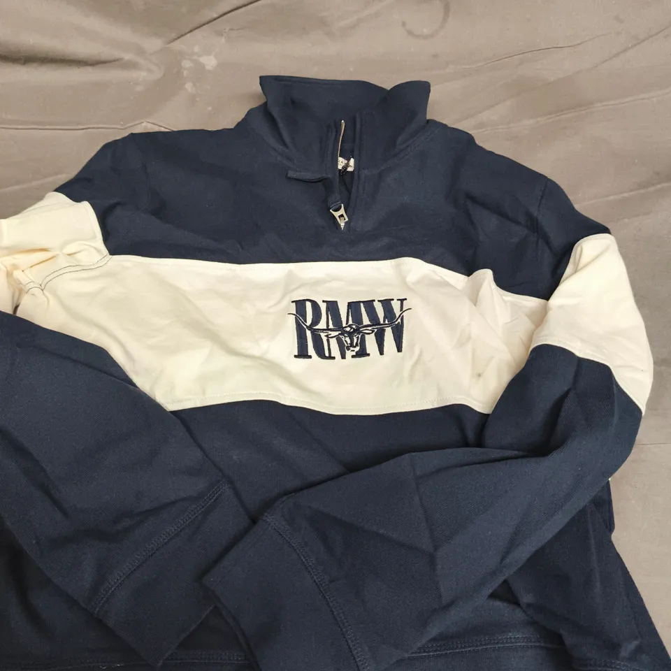 R.M. WILLIAMS TRICKETT PANEL SWEATSHIRT – NAVY & IVORY – LARGE