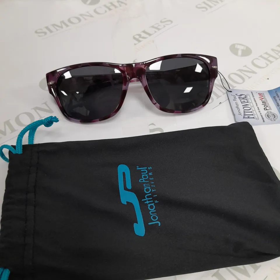 JPE CLASSIC CUNGLASSES WITH CASE IN PURPLE