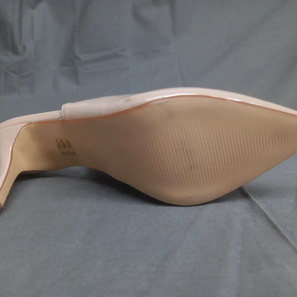 BOXED PAIR OF DUNNES STILETTOS WITH HEEL STRAP IN LIGHT PINK SIZE EU 39