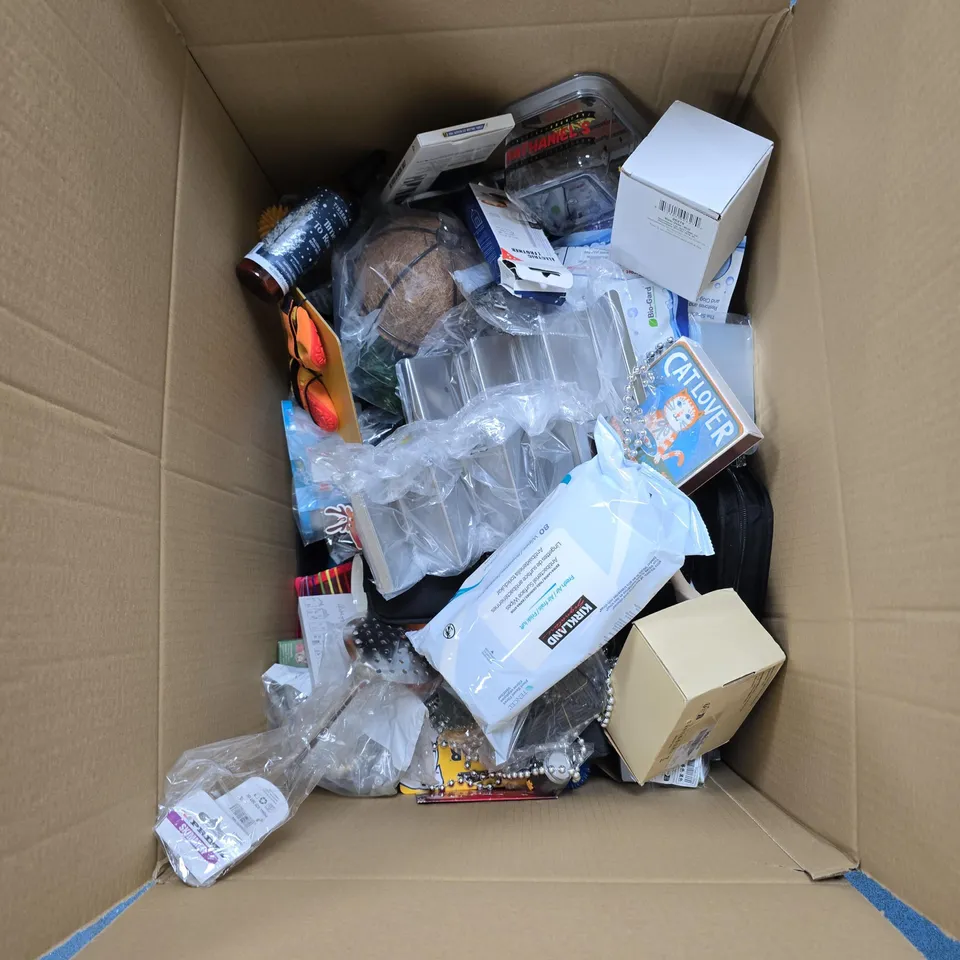 BOX OF APPROXIMATELY 25 ASSORTED HOUSEHOLD ITEMS TO INCLUDE: DIARY AND SAFETY MATCHES